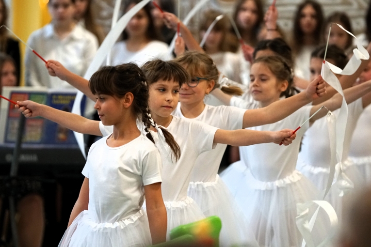 MIEJSKO - POWIATOWA WIGILIA O�WIATOWA 