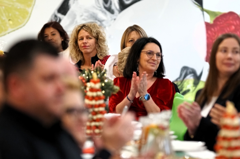 MIEJSKO - POWIATOWA WIGILIA O�WIATOWA 