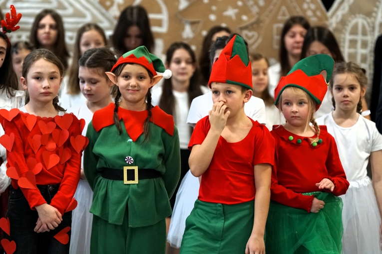 MIEJSKO - POWIATOWA WIGILIA O�WIATOWA 