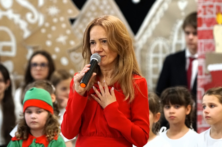 MIEJSKO - POWIATOWA WIGILIA O�WIATOWA 