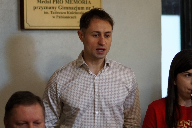 SZKOLNE KOL�DOWANIE