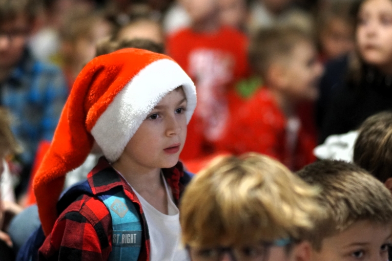 SZKOLNE KOL�DOWANIE