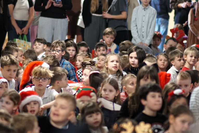 SZKOLNE KOL�DOWANIE