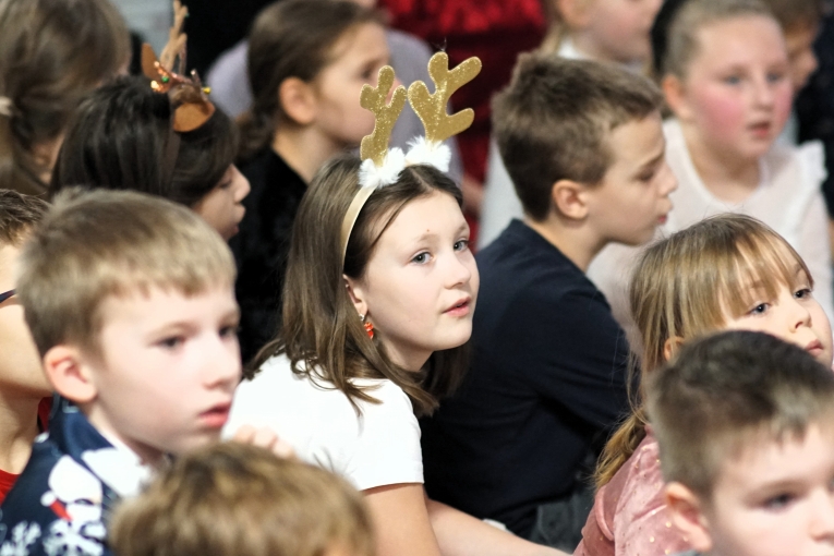 SZKOLNE KOL�DOWANIE