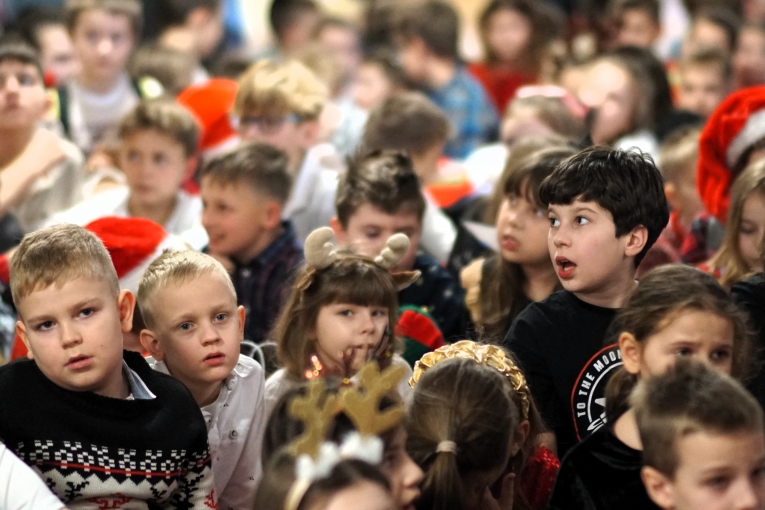 SZKOLNE KOL�DOWANIE