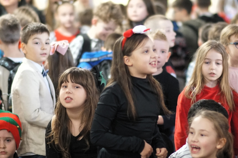 SZKOLNE KOL�DOWANIE