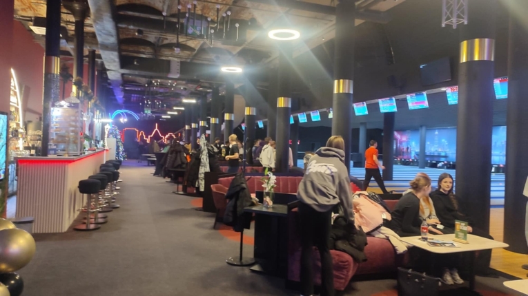 WYCIECZKA NA KR�GLE&nbsp;