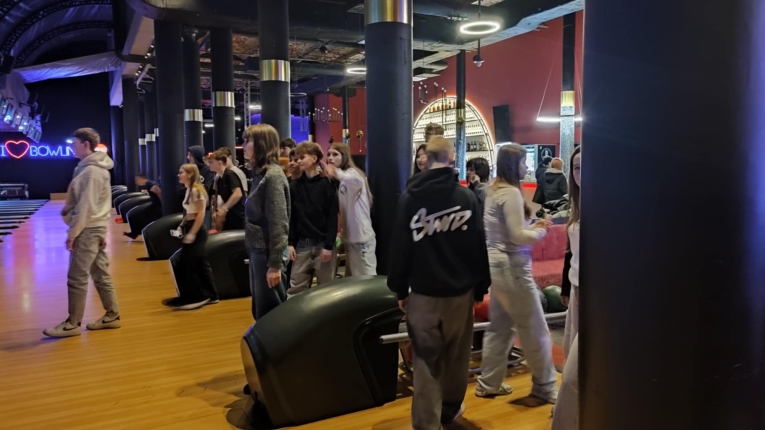 WYCIECZKA NA KR�GLE&nbsp;