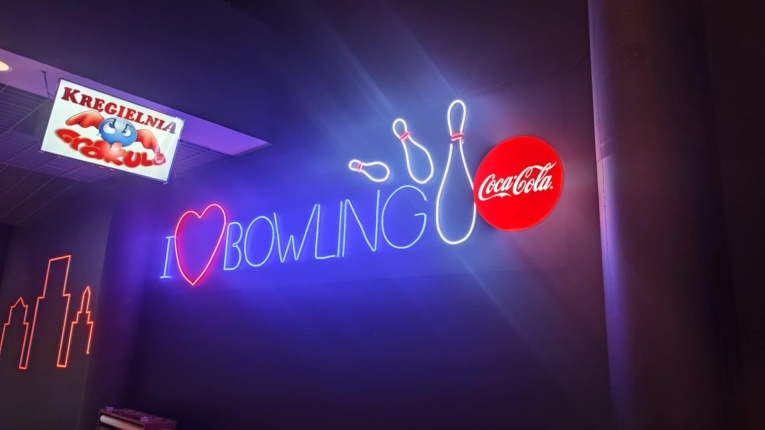 WYCIECZKA NA KR�GLE&nbsp;