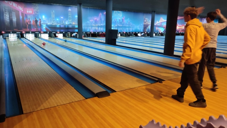 WYCIECZKA NA KR�GLE&nbsp;b