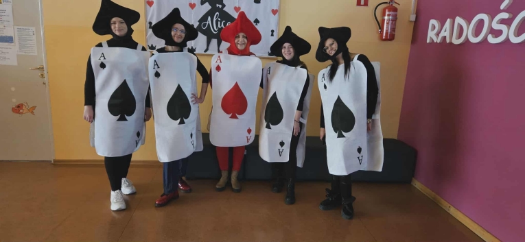 ANDRZEJKOWE CZARY W �WIETLICY – CZʦ� 2