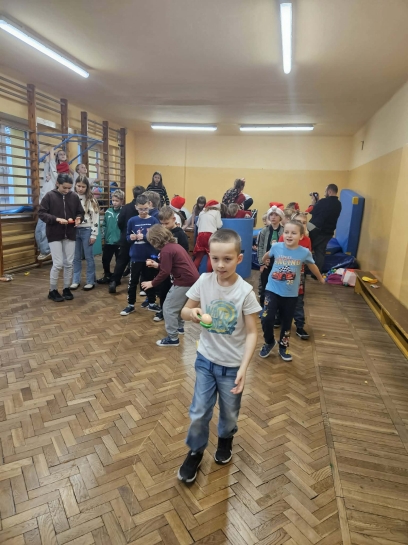 MIKO�AJKOWA ZABAWA W NASZEJ �WIETLICY!