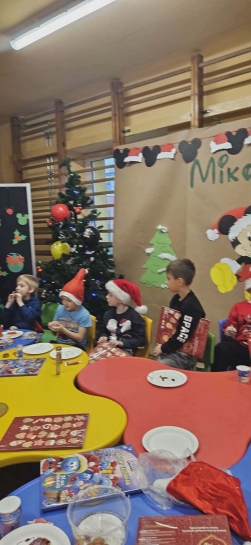 MIKO�AJKOWA ZABAWA W NASZEJ �WIETLICY!