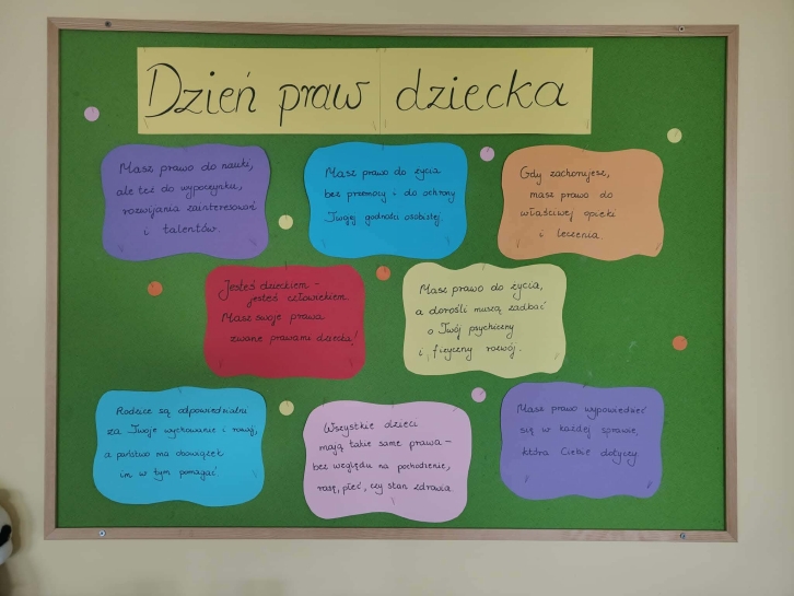 KALENDARZ �WI�T NIETYPOWYCH LISTOPAD!