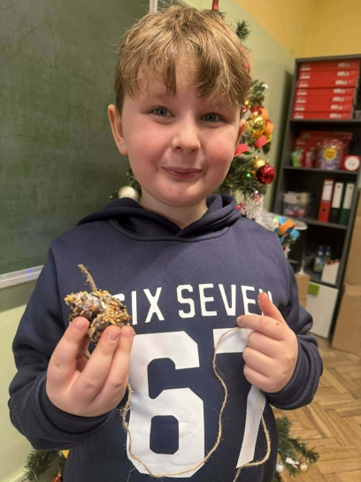 POMAGAMY ZWIERZ�TOM PRZETRWA� ZIM�