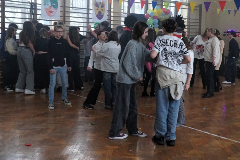 BAL KARNAWA�OWY W NASZEJ SZKOLE