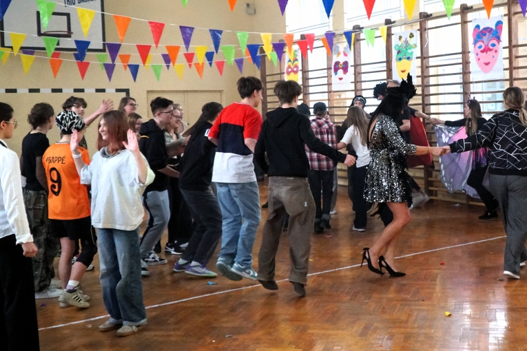 BAL KARNAWA�OWY W NASZEJ SZKOLE
