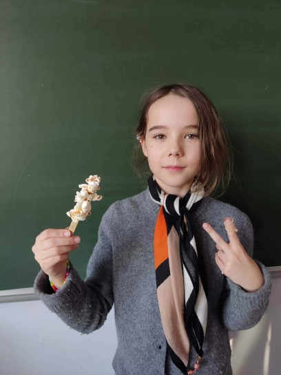 DZIE� POPCORNU W �WIETLICY