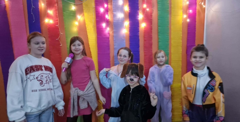 KARNAWA�OWY TYDZIE� W �WIETLICY