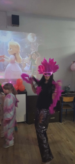 KARNAWA�OWY TYDZIE� W �WIETLICY