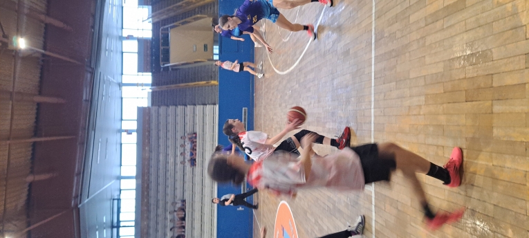 IGRZYSKA M�ODZIE�Y SZKOLNEJ W KOSZYK�WCE&nbsp;