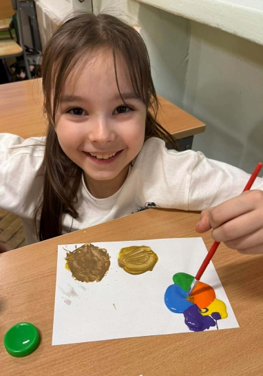 DZIE� MʯCZYZN I KOLOROWY TYDZIE�