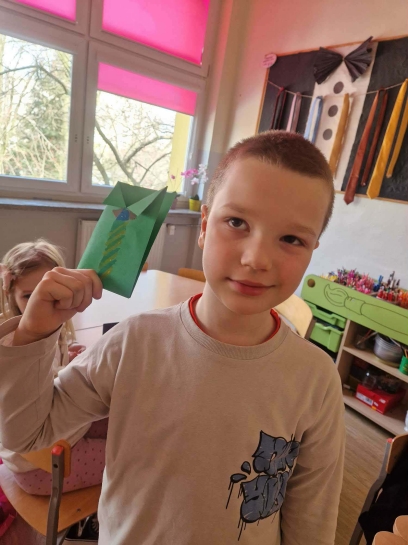 DZIE� MʯCZYZN I KOLOROWY TYDZIE�