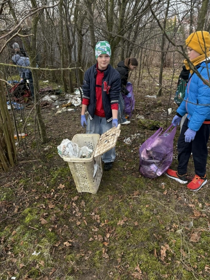 DZIE� SPRZ�TANIA �WIATA