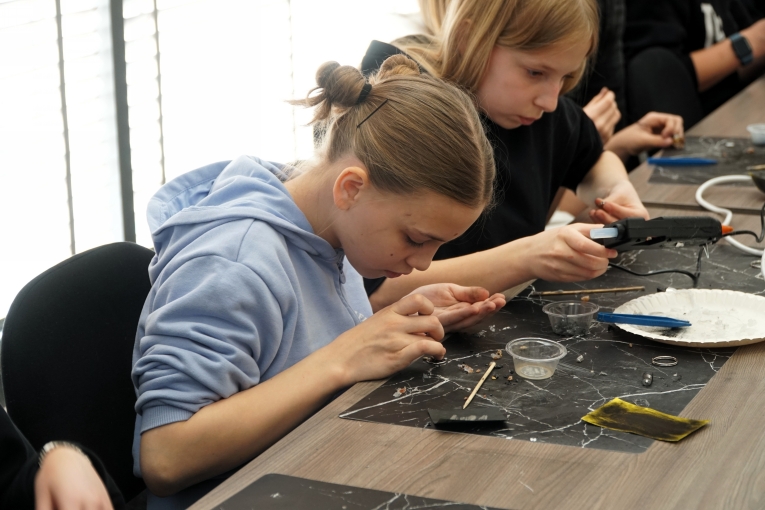 GIGANTY MOCY - EDUKACYJNA WYCIECZKA KLAS 7B i 6B