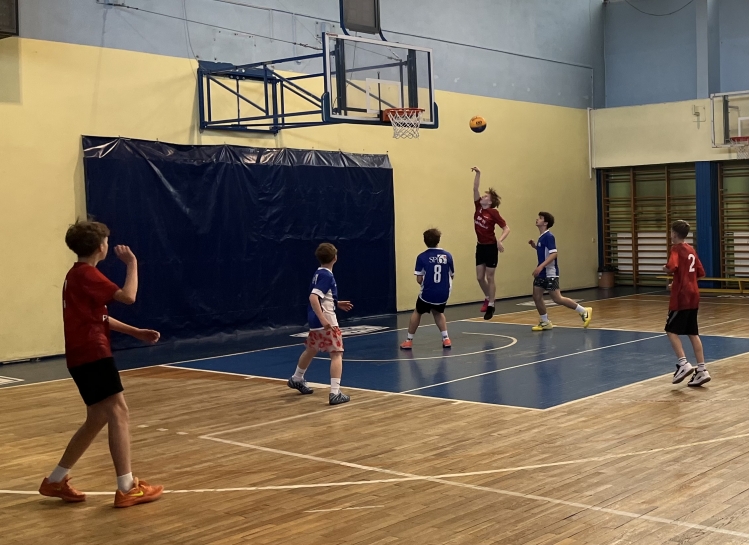 SREBRNY PӣFINA� WOJEW�DZKI W KOSZYK�WCE 3x3 CH�OPC�W