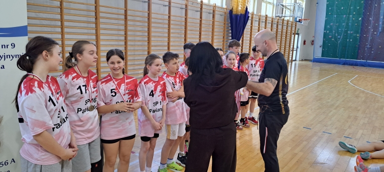 MI�DZYSZKOLNE ZAWODY SPORTOWE „DWA OGNIE USPORTOWIONE”&nbsp;