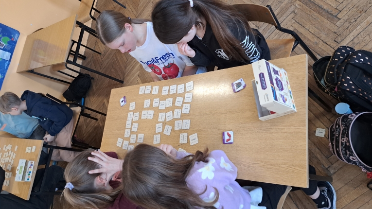 PROJEKT EDUKACYJNY „UCZ� SI� UCZY�”&nbsp;