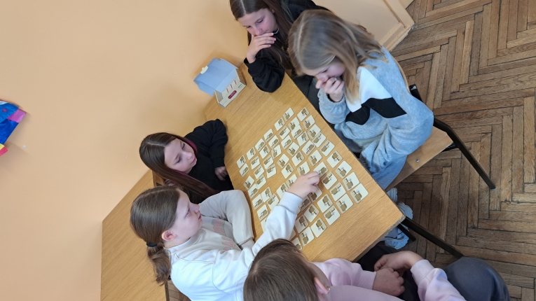 PROJEKT EDUKACYJNY „UCZ� SI� UCZY�”&nbsp;