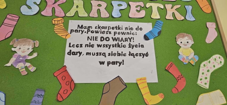 �WIATOWY DZIE� ZESPO�U DOWNA - DZIE� KOLOROWEJ SKARPETKI