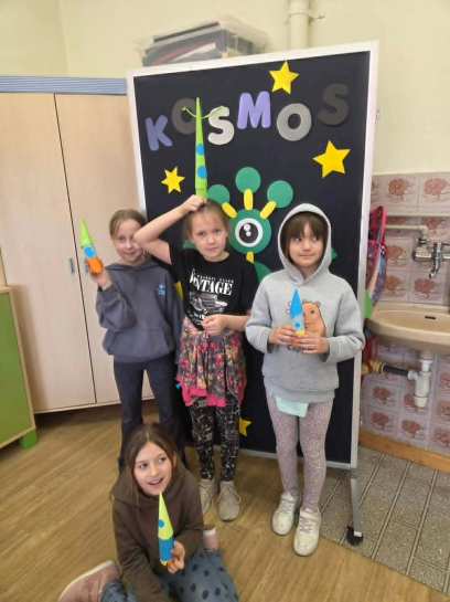 PODRӯE KOSMICZNE &nbsp;