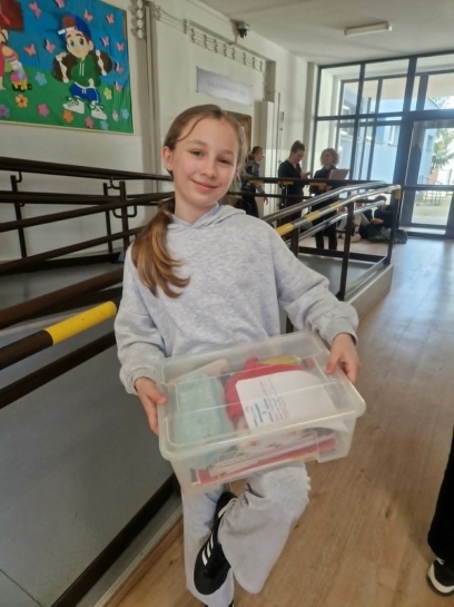  DZIE� BEZ PLECAKA