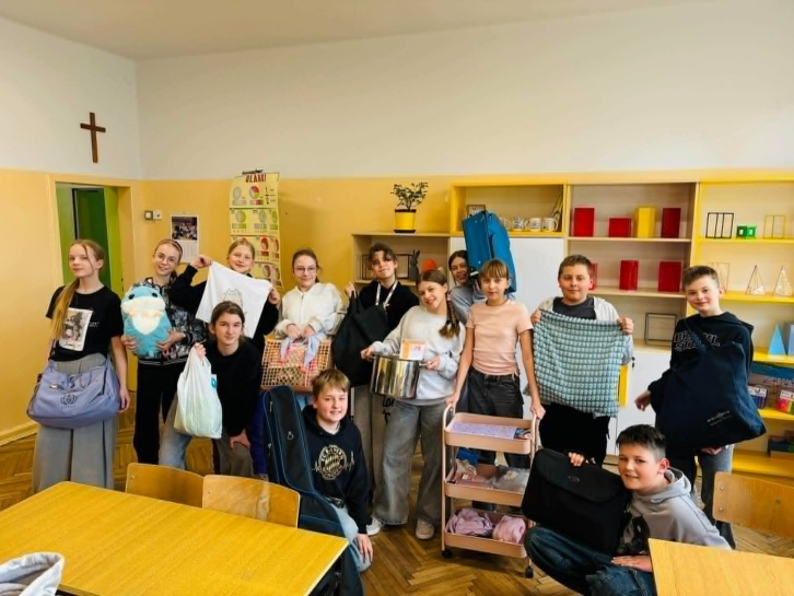  DZIE� BEZ PLECAKA