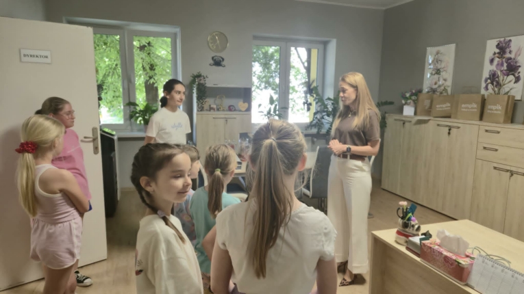 ROZSTRZYGNI�CIE IV SZKOLNEGO KONKURSU PIOSENKI BAJKOWEJ