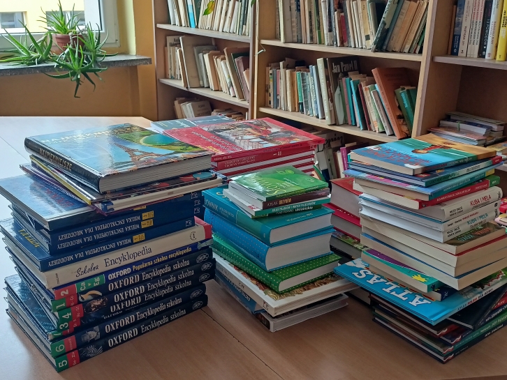 PODARUJ BIBLIOTECE KSI��K�