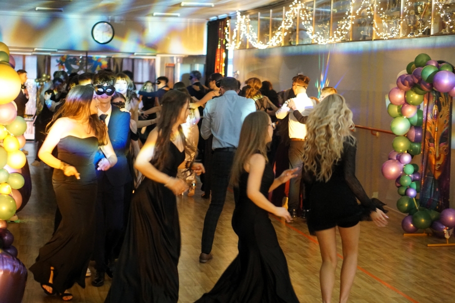 BAL �SMOKLASISTY