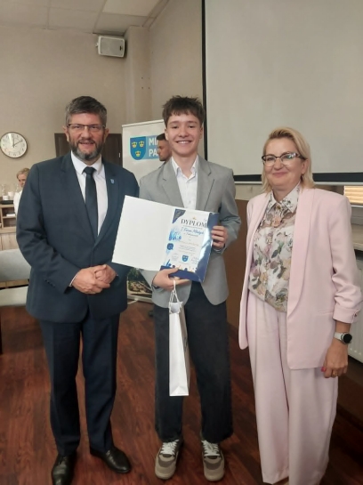 I FORUM M�ODYCH