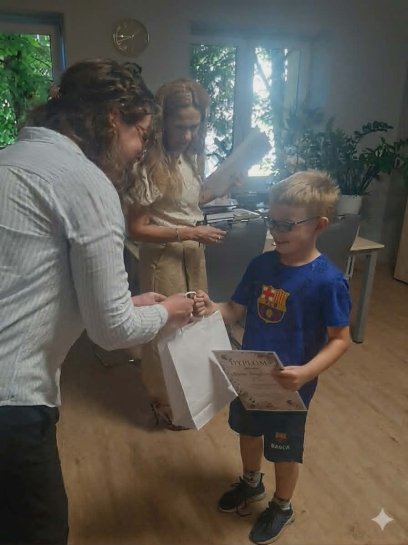 „KWIATKI BRATKI” – ROZSTRZYGNI�CIE KONKURSU PLASTYCZNO-TECHNICZNEGO