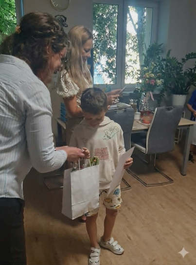 „KWIATKI BRATKI” – ROZSTRZYGNI�CIE KONKURSU PLASTYCZNO-TECHNICZNEGO