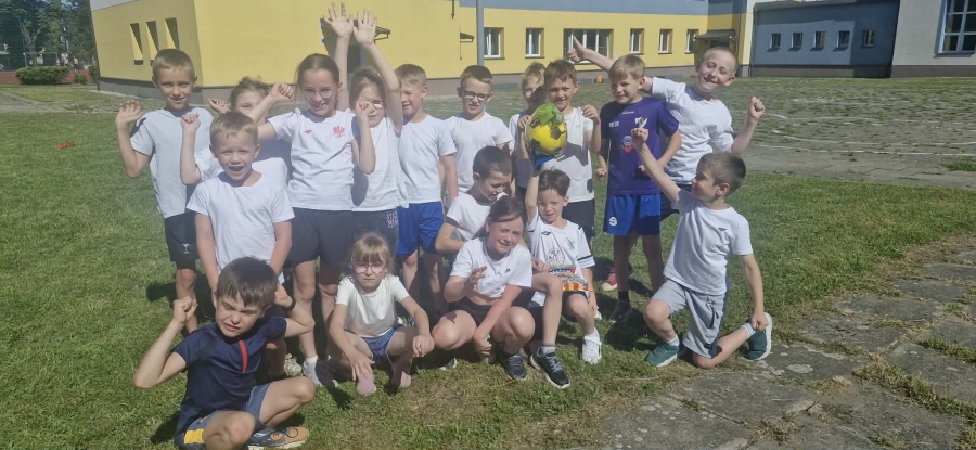 OLIMPIADA KLAS M�ODSZYCH