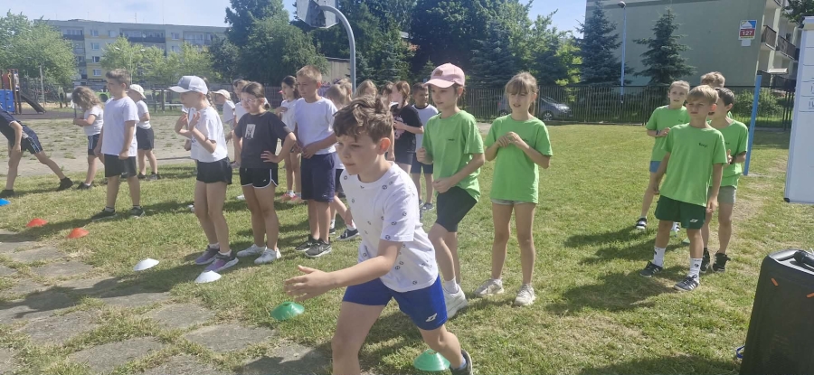 OLIMPIADA KLAS M�ODSZYCH
