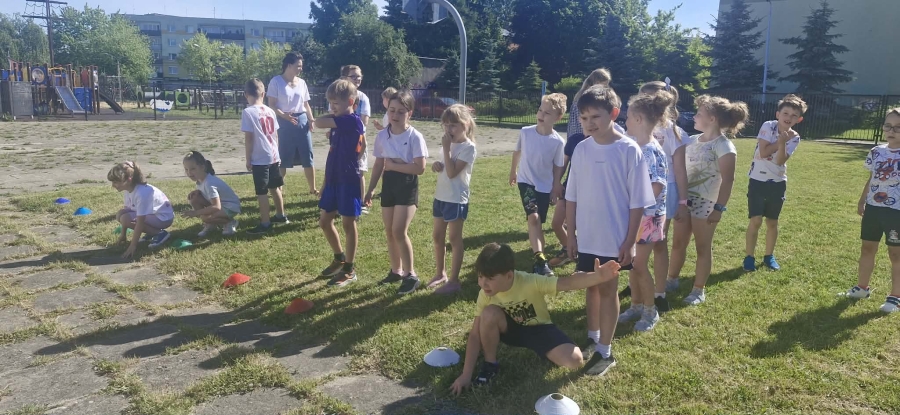 OLIMPIADA KLAS M�ODSZYCH