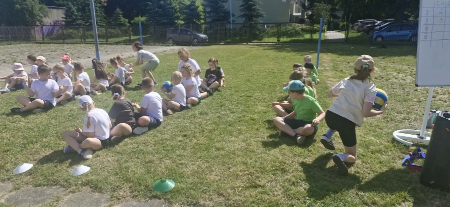 OLIMPIADA KLAS M�ODSZYCH