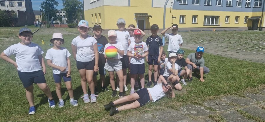 OLIMPIADA KLAS M�ODSZYCH
