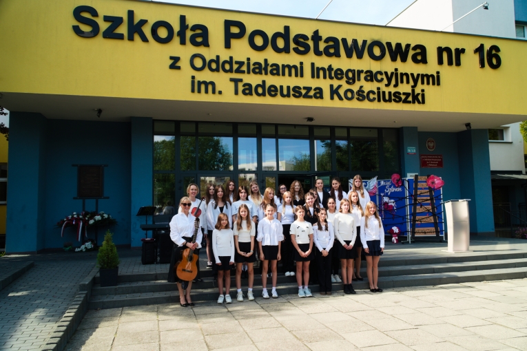 DZIE� SYBIRAKA 