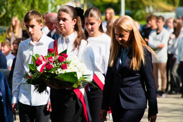 DZIE� SYBIRAKA 
